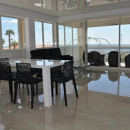 Sablotel 2* Agde